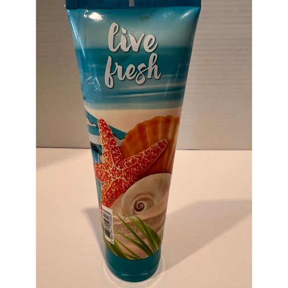 NEW Bath & Body Works Live Fresh Seaside Breeze Ultra  24 Hour Moisture 8 oz. - Picture 2 of 3